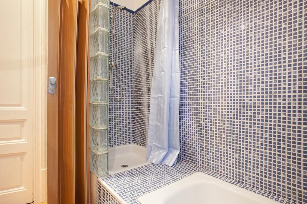 Modernist Apartment Barcelona Quarto foto